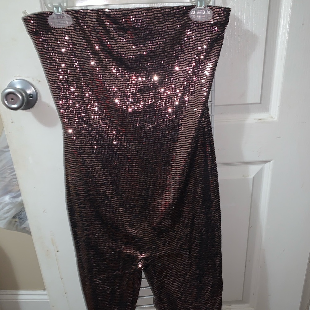Romper - Picture 2 of 2